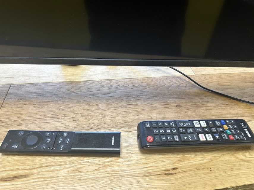 Samsung DU7100 50" Crystal UHD SmartTV - Image 2